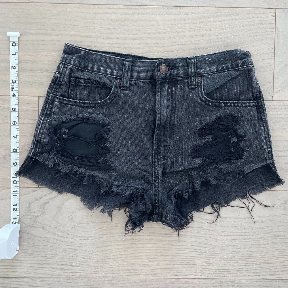 Abercrombie & Fitch Charcoal High-Waisted Ripped Jean Shorts Size 25